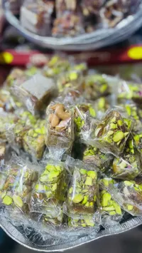 قطع حلقوم بالفستق