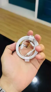 كابل شحن USB-C إلى Lightning (Apple)