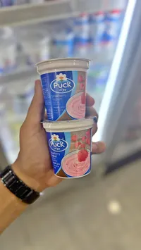 زبادي بالفراولة - بوك (Puck)