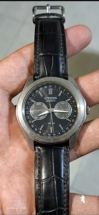 ⌚ ساعة Citizen Quartz أصلية – كلاسيكية وأنيقة للبيع ساعة Citizen Quartz بتصميم كلاسيكي راقٍ،