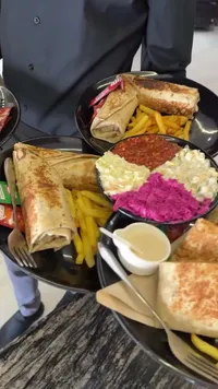 وجبة شاورما دجاج متكاملة