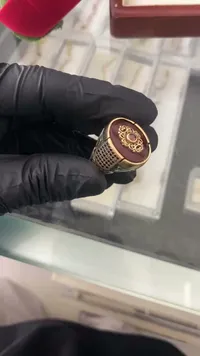 خاتم رجالي مزخرف بحجر عقيق أحمر
