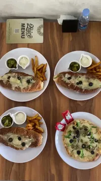 وجبات متنوعة من مطعم تو نايس (2nice)