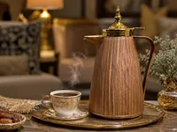 ترمس حافظ للحرارة بتصميم خشبي