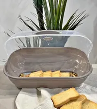 صندوق خبز بغطاء شفاف