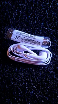 سماعة أذن سلكية لهاتف سامسونج جي 5 (Samsung)
