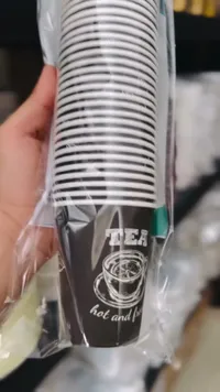 أكواب ورقية للشاي والقهوة