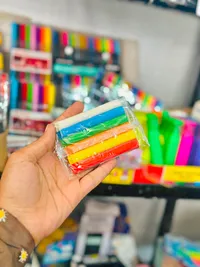 معجون ملون للأطفال