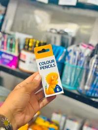 أقلام تلوين ملونة (Colour Pencils)