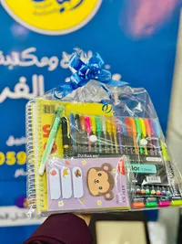 طقم قرطاسية متنوع (مجموعة أقلام وملاحظات)