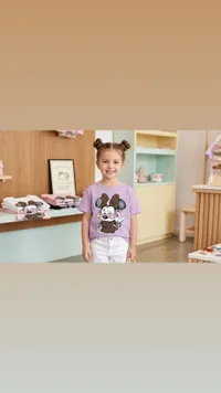 تيشيرت بناتي بطبعة ميني ماوس
