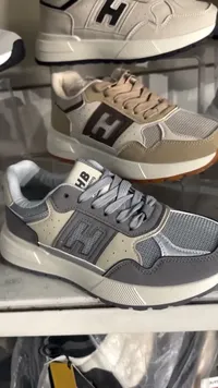 حذاء رياضي HB (HB)