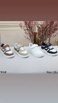 حذاء رياضي للأطفال موديل W68