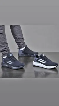 حذاء رياضي - أديداس (Adidas)