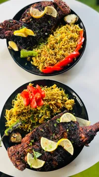 وجبة دجاج مشوي مع أرز مبهر