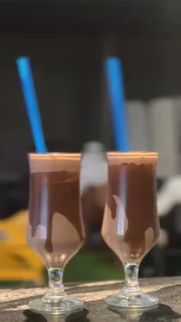 مشروب شوكولاتة ساخنة