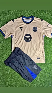 طقم رياضي لنادي برشلونة - نايكي (Nike)