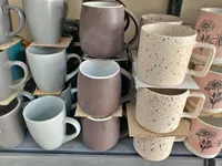 أكواب سيراميك متنوعة التصاميم
