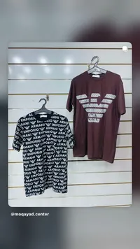 تيشيرت بطبعة شعار إمبوريو أرماني (Emporio Armani)
