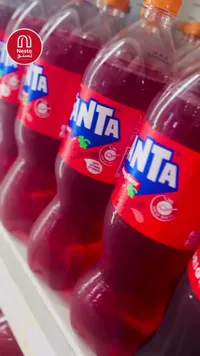 مشروب غازي بنكهة الفراولة - فانتا (Fanta)