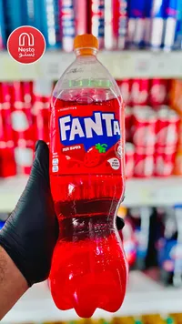 مشروب غازي بنكهة الفراولة - فانتا (Fanta)