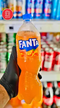 مشروب غازي بنكهة البرتقال - فانتا (Fanta)