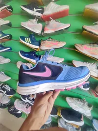 حذاء رياضي للأطفال - نايكي (Nike)