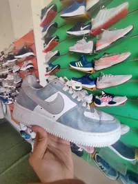 حذاء رياضي للأطفال - نايكي اير فورس 1 (Nike)