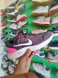 حذاء رياضي للأطفال - نايكي (Nike)
