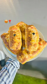 خبز محشو بالجبن والخضار