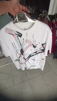 تيشيرت بطبعة فنية رجالي