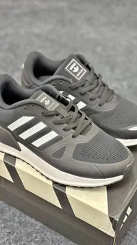 حذاء رياضي - أديداس (Adidas)