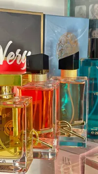 عطر نسائي - إيف سان لوران (Yves Saint Laurent)