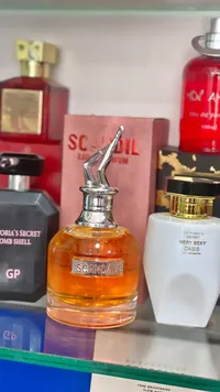 عطر سكاندال (Scandal)