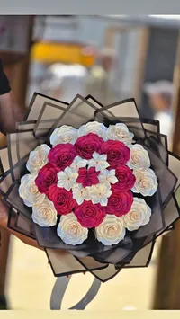 باقة زهور صناعية بتصميم عصري