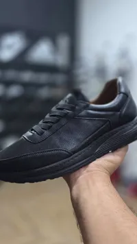 حذاء شبابي أسود (Brand X)