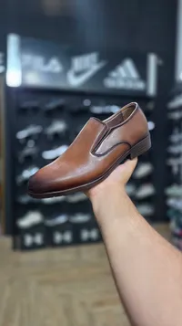 حذاء رجالي بني كلاسيكي