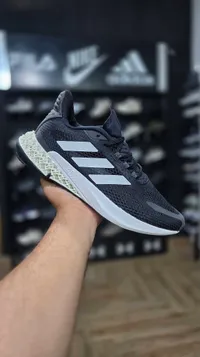 حذاء رياضي - أديداس (Adidas)
