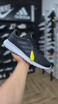 حذاء رياضي - أديداس (Adidas)