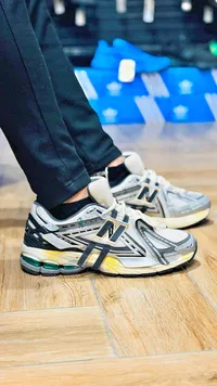 حذاء رياضي - نيو بالانس 1906R (New Balance)