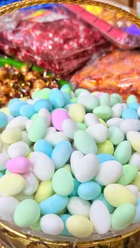 حلويات ملونة - بيض ملون