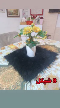 سجادة فرو سوداء للزينة