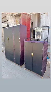 طقم خزانة ملابس مع وحدة تسريحة