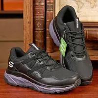 حذاء رياضي شبابي - سكيتشرز (Skechers)