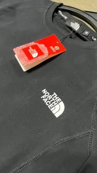 تيشيرت رجالي أسود من ذا نورث فيس (The North Face)