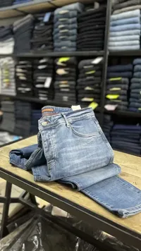 بنطال جينز رجالي كلاسيكي - جاك آند جونز (Jack & Jones)