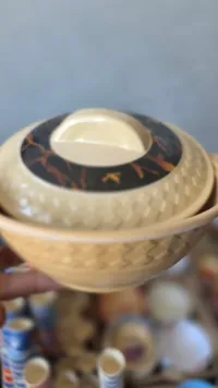 وعاء تقديم حراري بغطاء