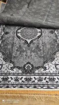سجادة صلاة فاخرة بنقوش شرقية