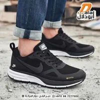 حذاء رياضي شبابي أسود - نايكي (Nike)