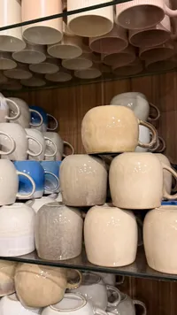 أكواب سيراميك كريمي